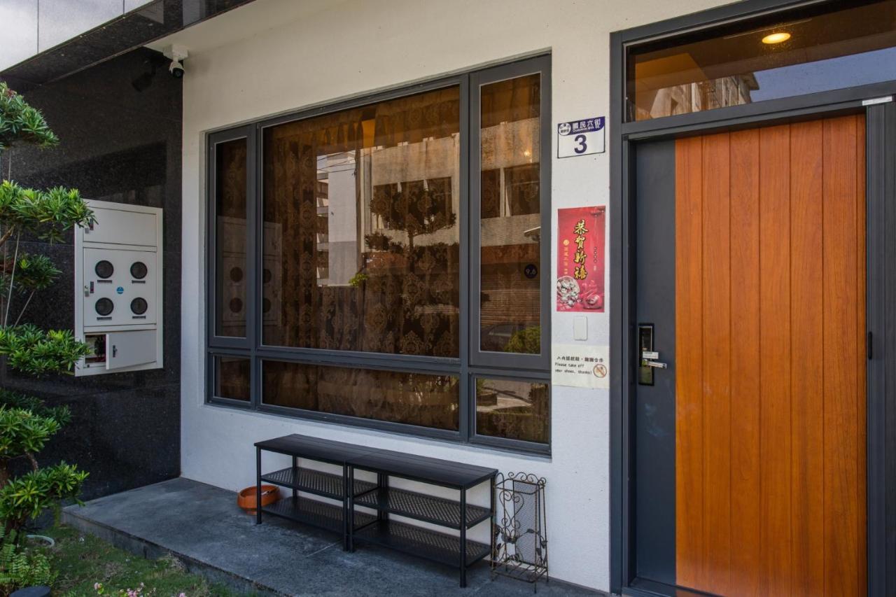 花蓮前站-艾莉小屋電梯民宿 Hualien City Exterior foto